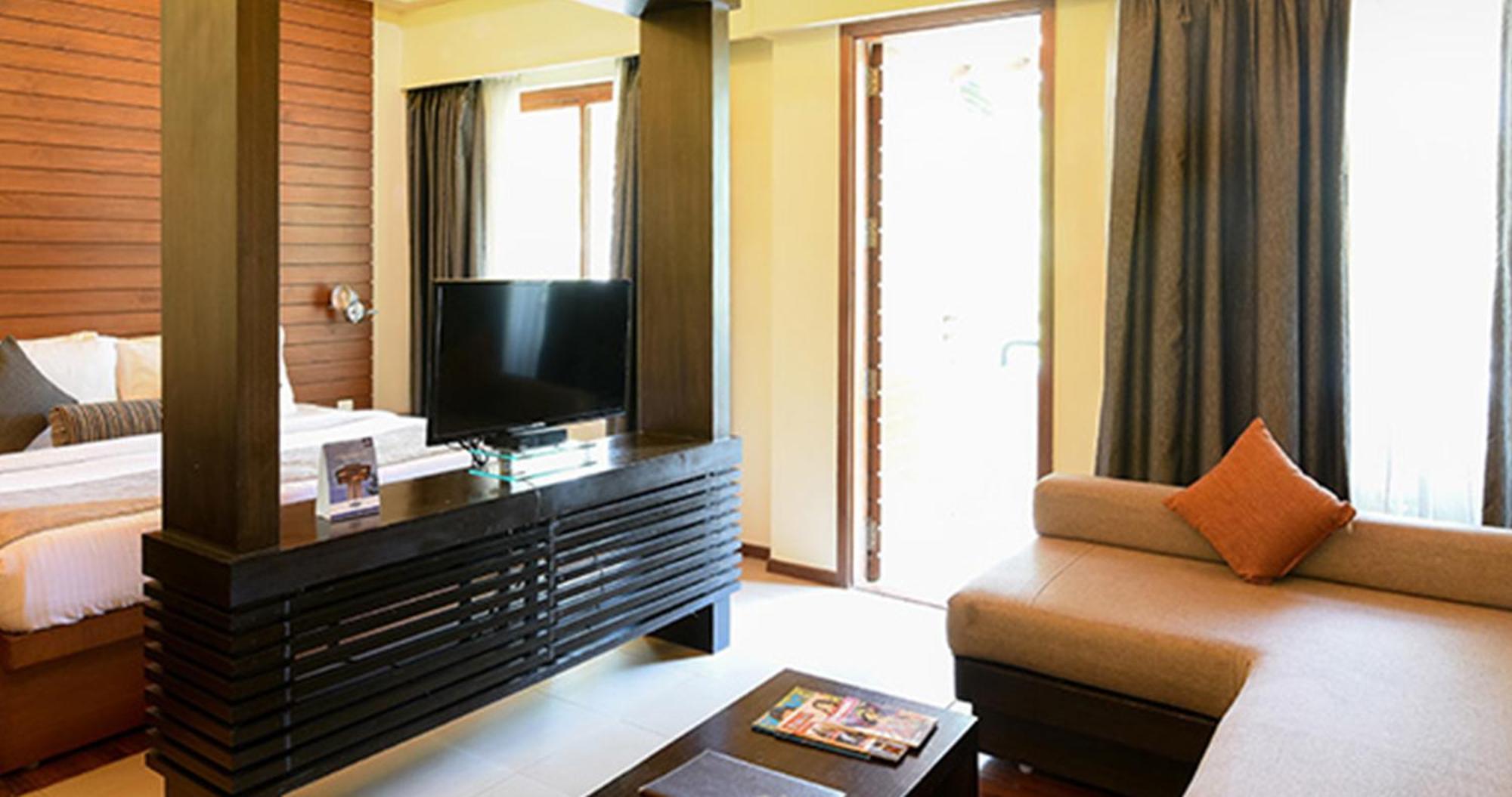 The Golkonda Resort And Spa Hyderabad Esterno foto