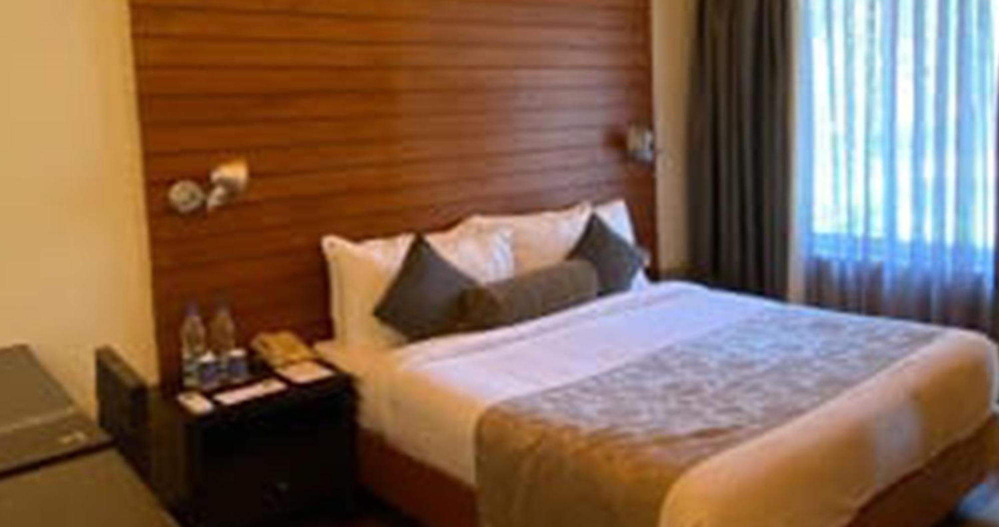 The Golkonda Resort And Spa Hyderabad Esterno foto